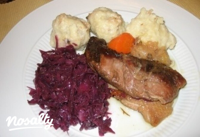 Libasült krumpligombóccal