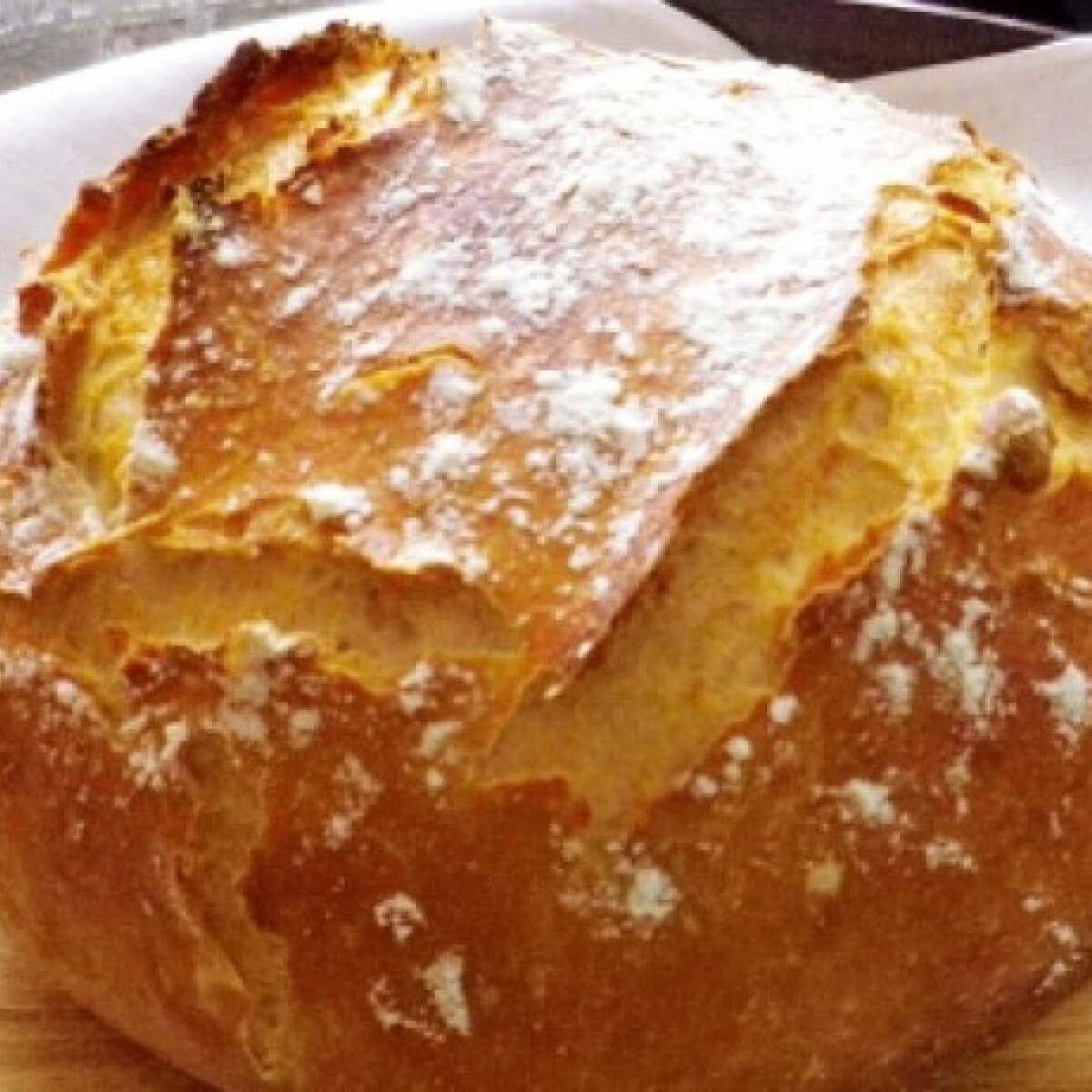 Ezen a képen: Dagasztás nélküli kenyér Évi nénitől