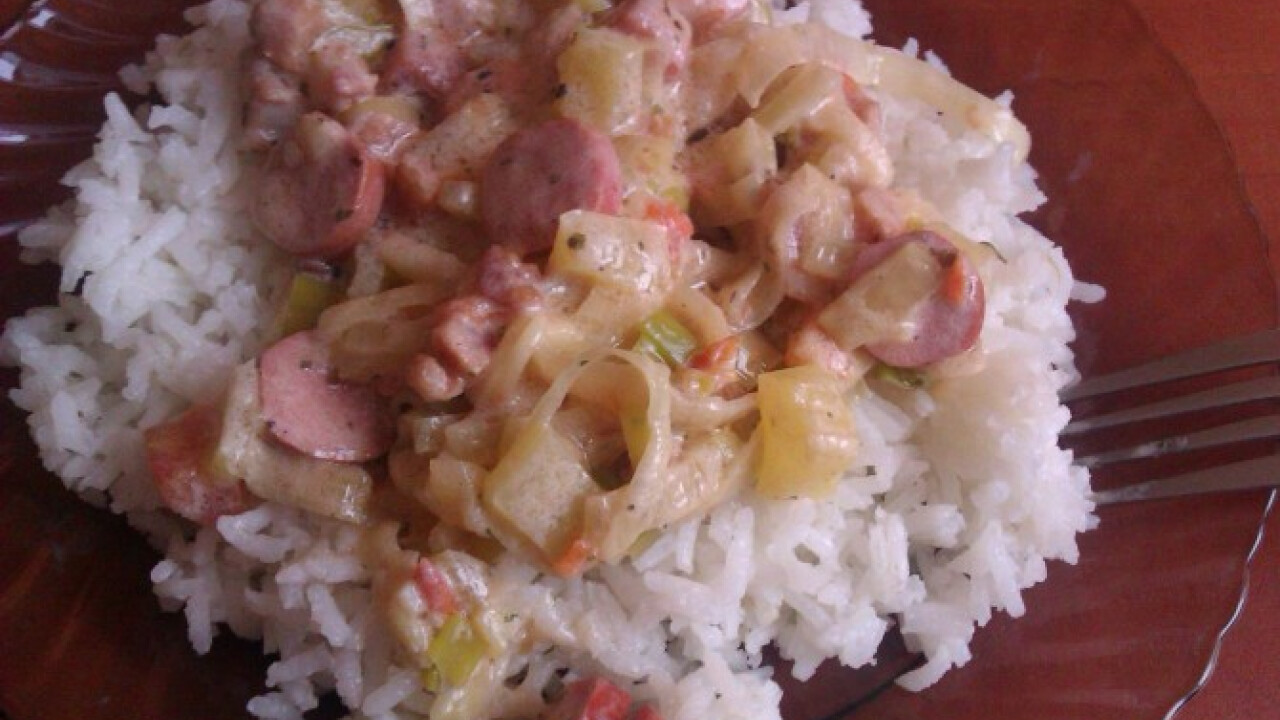 Virslis-baconos ragu rizzsel