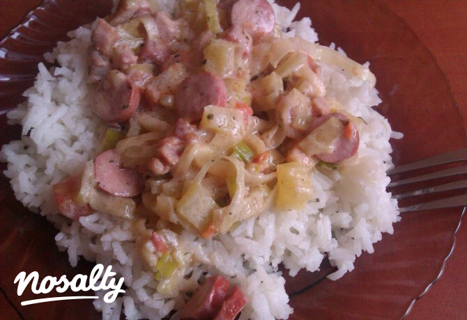 Virslis-baconos ragu rizzsel