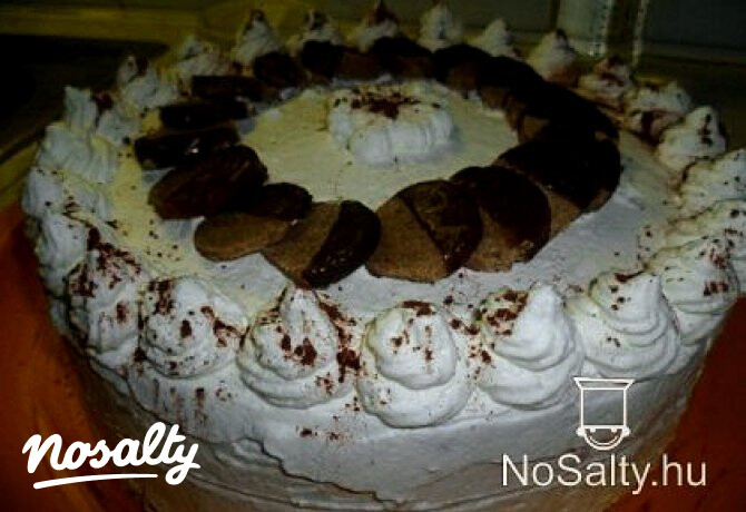 Gesztenyetorta szilvalekvárral