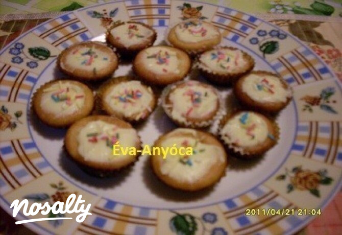 Mini mascarpone-s fehér csokis muffin