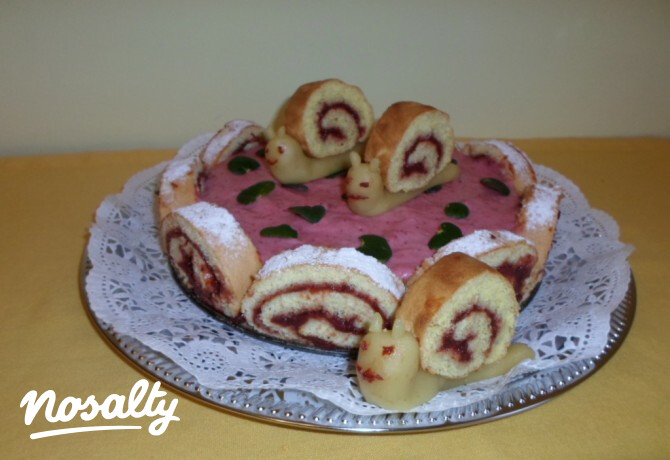 Epres charlotte torta marcipán csigákkal