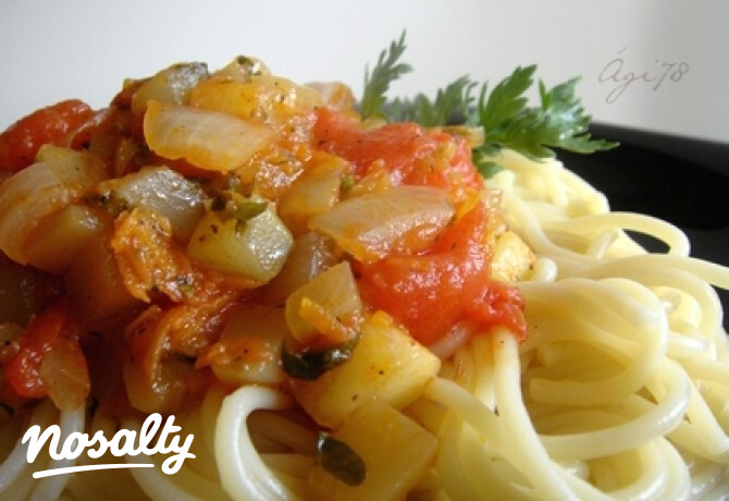 Pikáns zöldséges spagetti