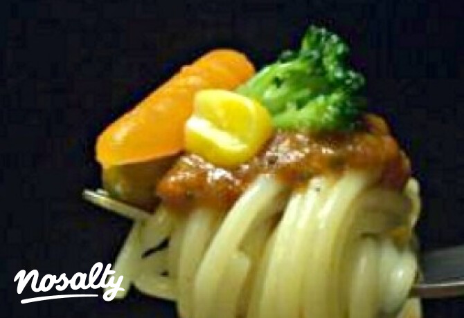 Csípős zöldséges spagetti