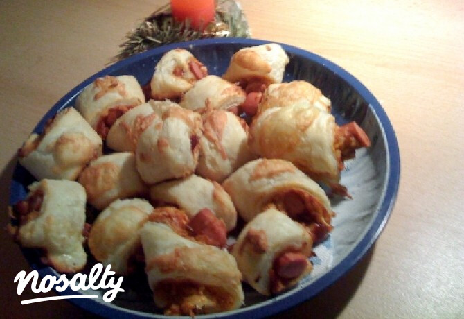 Pizzakrémes-virslis falatok