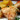 Sült csirkecomb petrezselymes burgonyával és káposztasalátával