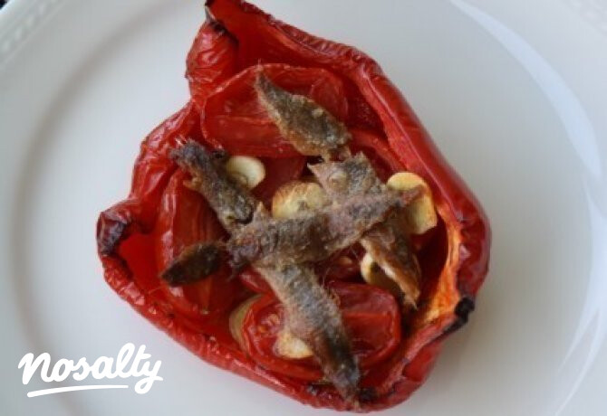 Szardellás sült paprika