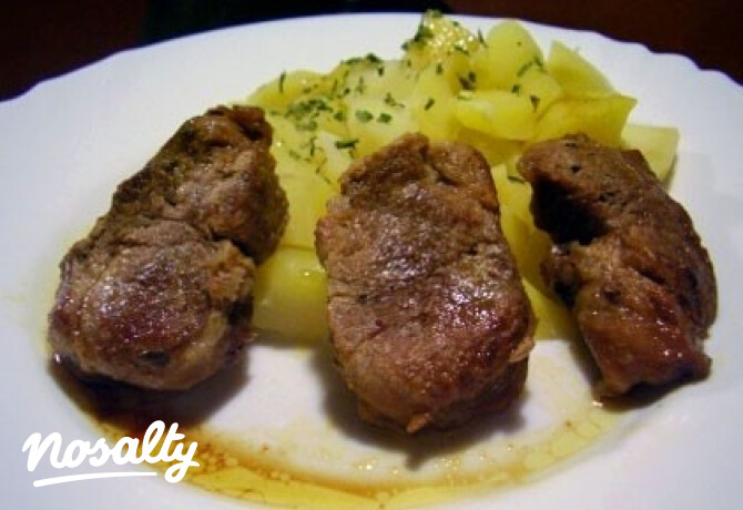 Grillfűszeres szűzérme petrezselymes krumplival