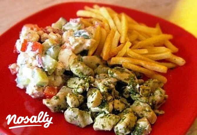 Zöldfűszeres csirkemellkockák