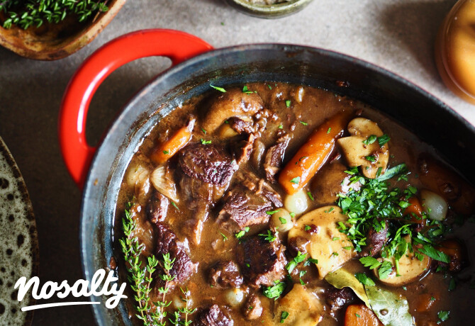 Burgundi marharagu (Boeuf Bourguignon, ahogy Julia Child készítette)