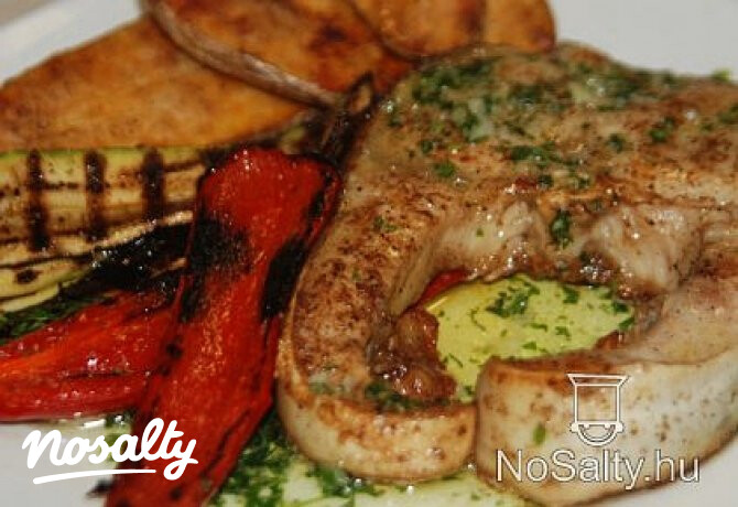 Szürkeharcsa steak grillezett zöldségekkel