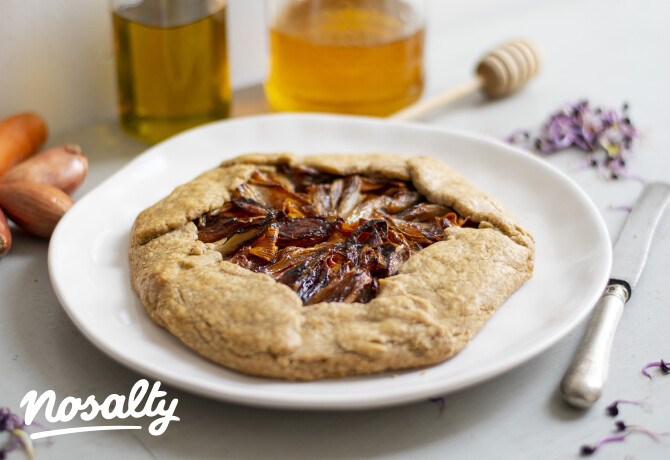 Karamellizált salottás-répás galette