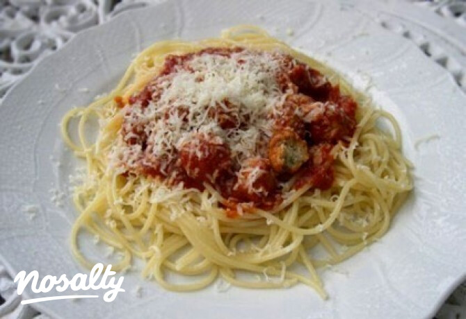 Húsgombócos bolognai spagetti