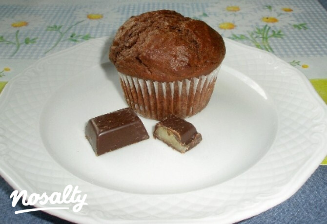 Ezen a képen: Marcipános csokoládéval töltött muffin
