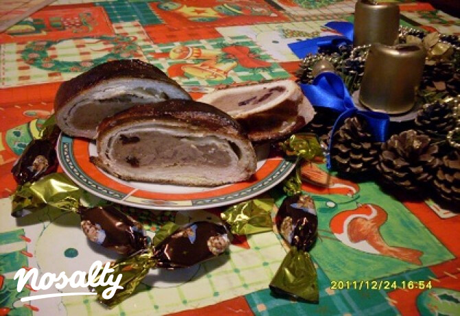 Gesztenyés-vörösáfonyás kalács