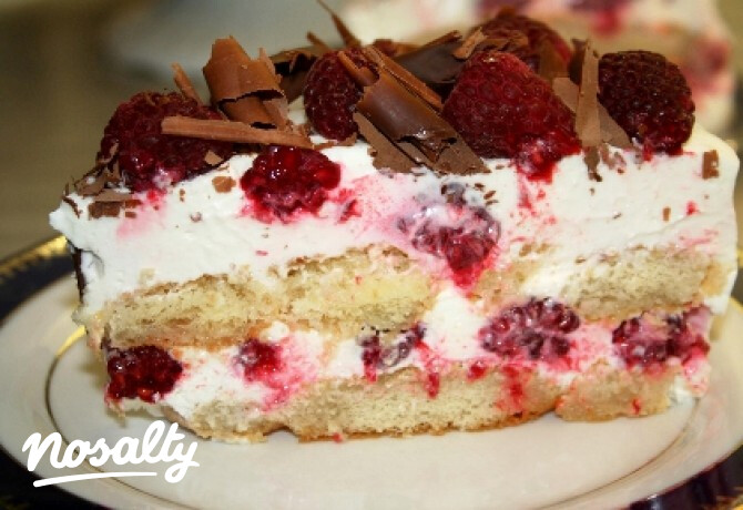 Málnás tejfölkrémtorta sütés nélkül