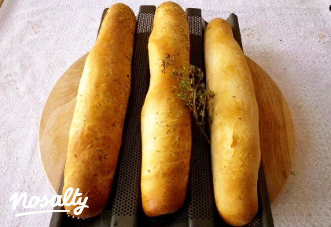 Aszalt paradicsomos-fenyőmagos baguette