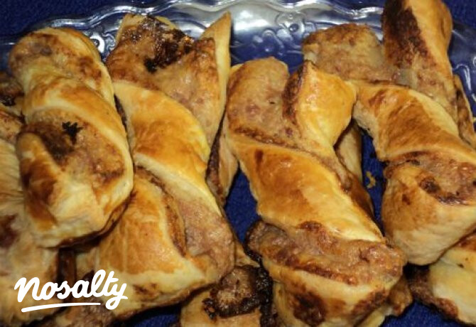 Becsavarodott májas