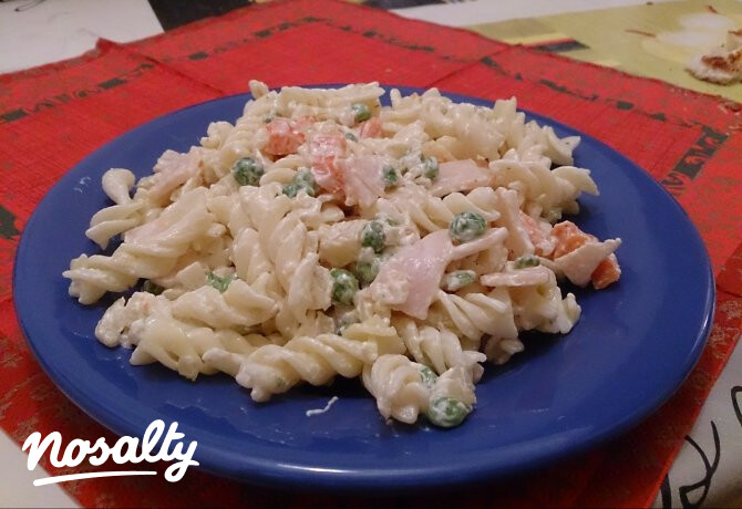 Sonkás-zöldséges fusilli