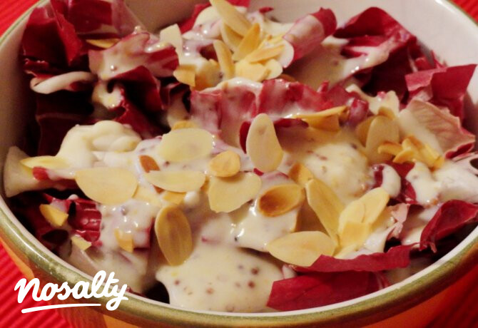 Kecskesajt-dresszinges radicchio saláta