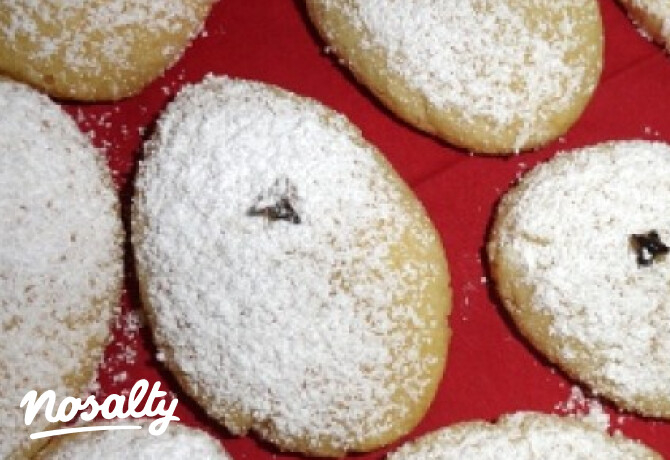 Szegfűszeges kourabiedes