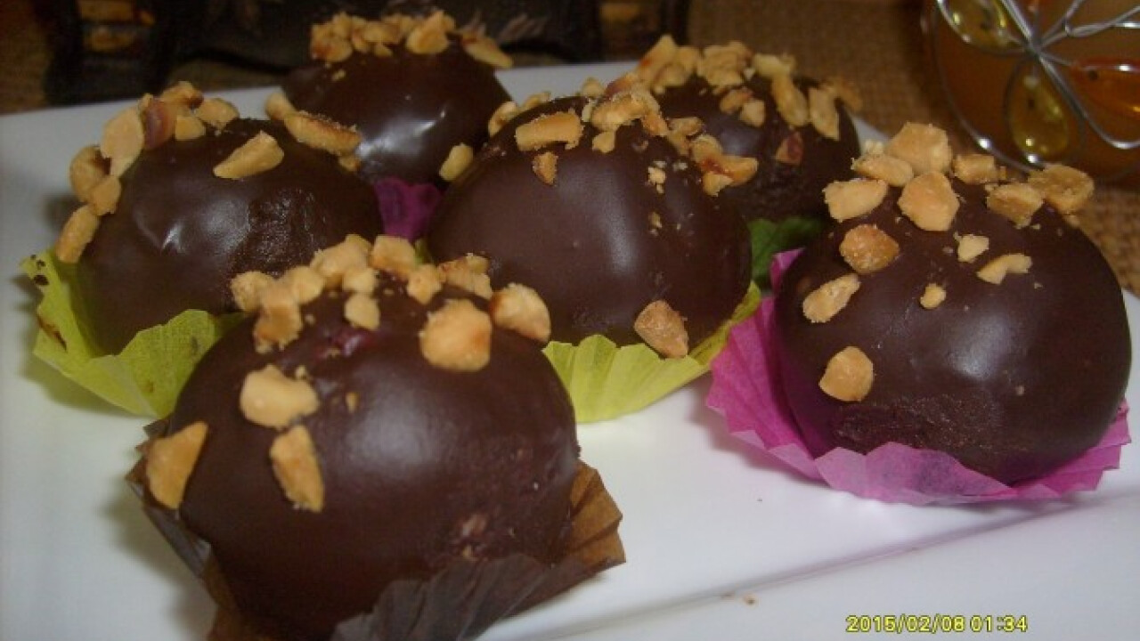 Meggyes bonbon Jolán konyhájából
