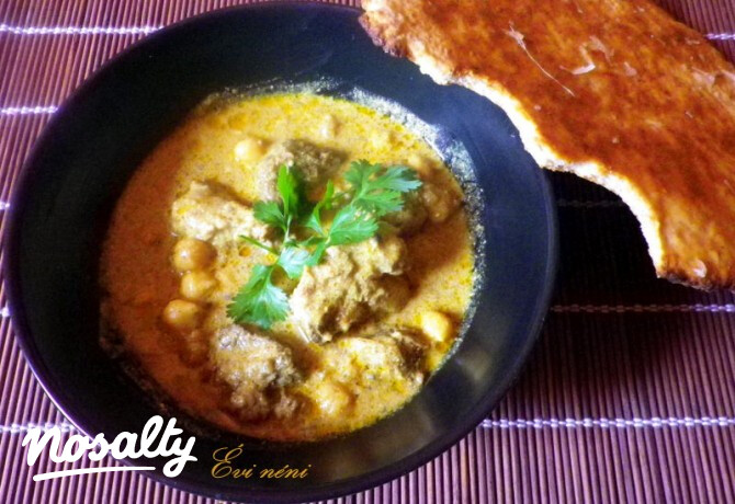 Marha rogan josh csicseriborsóval