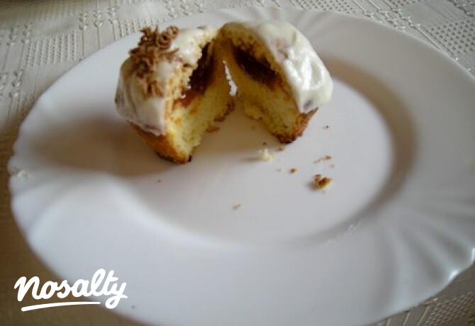 Lekvárral töltött muffin