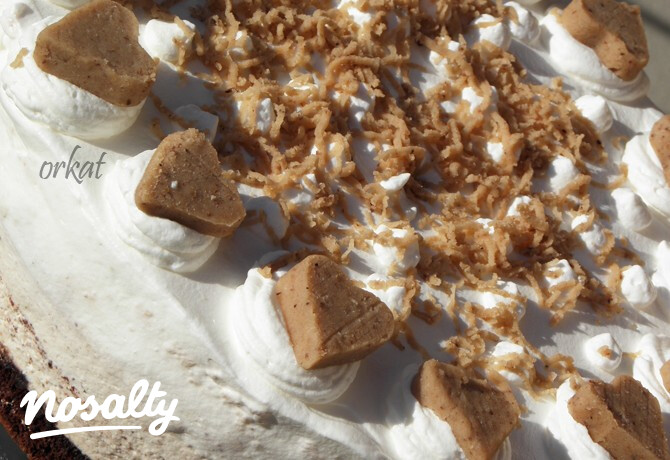 Pillekönnyű torta gesztenyepüréből