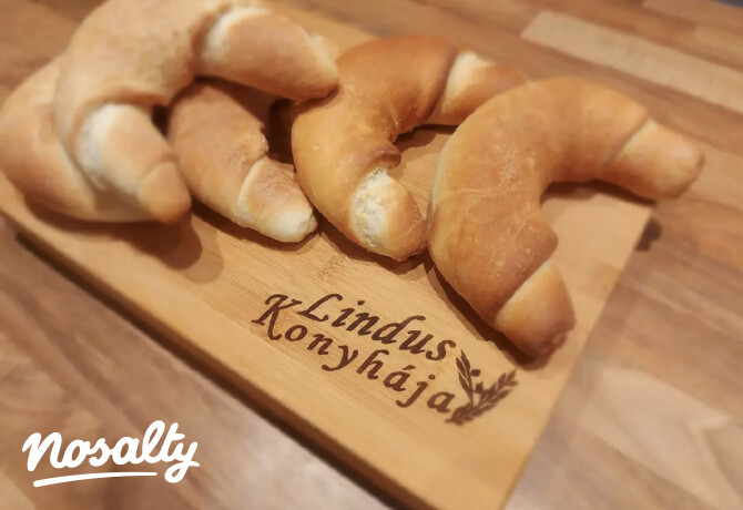 Házi vajas kifli Lindus konyhájából