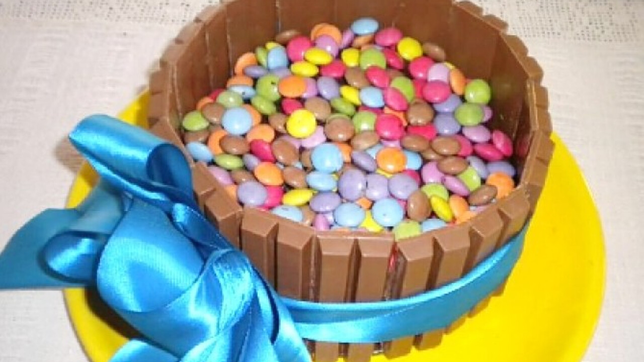 Smarties torta ahogy sugiponi készíti