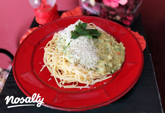 Spagetti carbonara cukkinivel