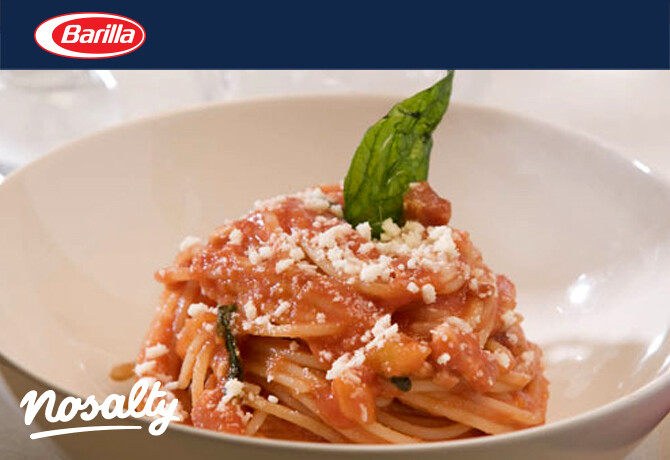 Paprikás és paradicsomos spagetti