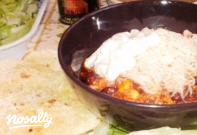 Chilis bab házi tortillával uzsgyitól
