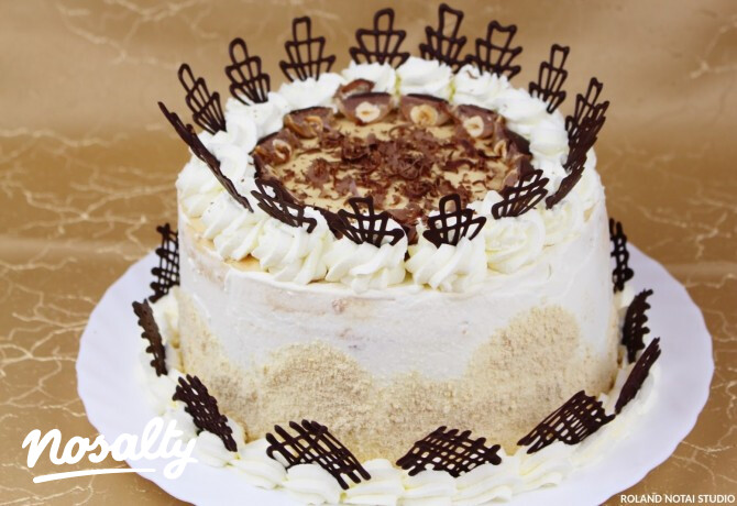 Tejszínes-karamellás Toffifee torta