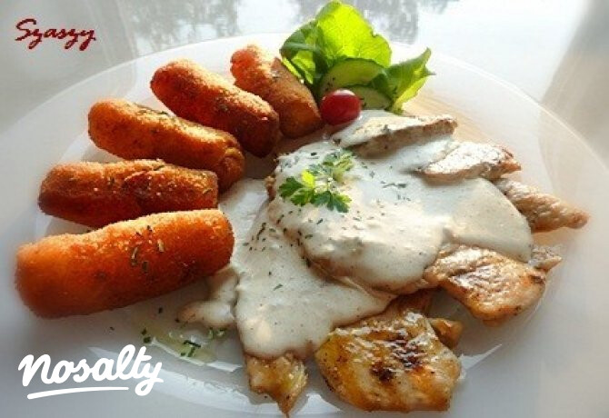 Grillhús gorgonzolamártásban burgonyakrokettel