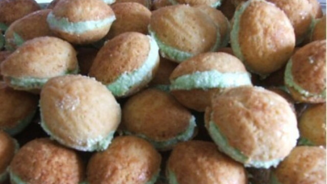 Mandulamag Ahogy Anita Kesziti Nosalty