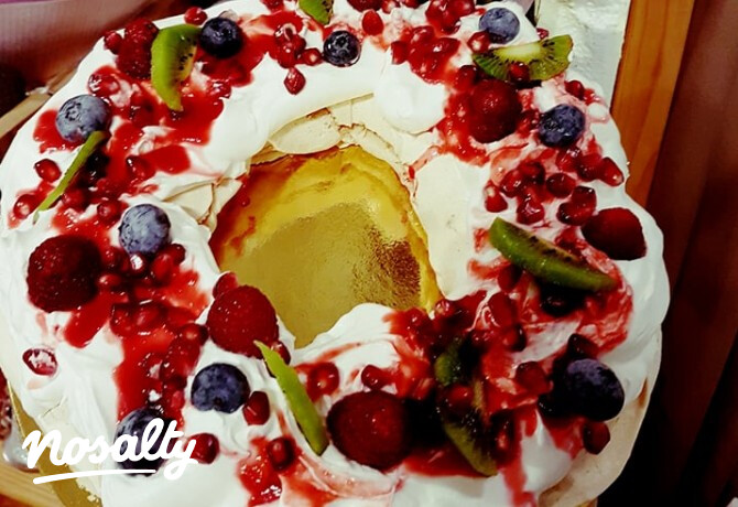 Ünnepi pavlova torta