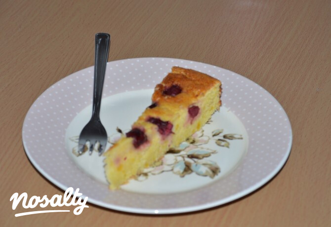 Paleo meggyes pite