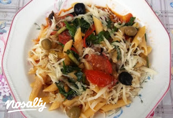 Penne gombával-mángolddal-füstölt sajttal