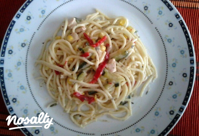Tricolor spagetti