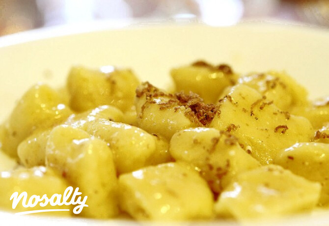 Fehér szarvasgombás házi gnocchi