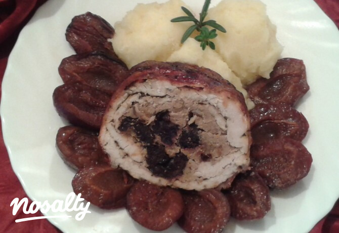 Bacon kabátos gesztenyés pulykasült szilva körettel