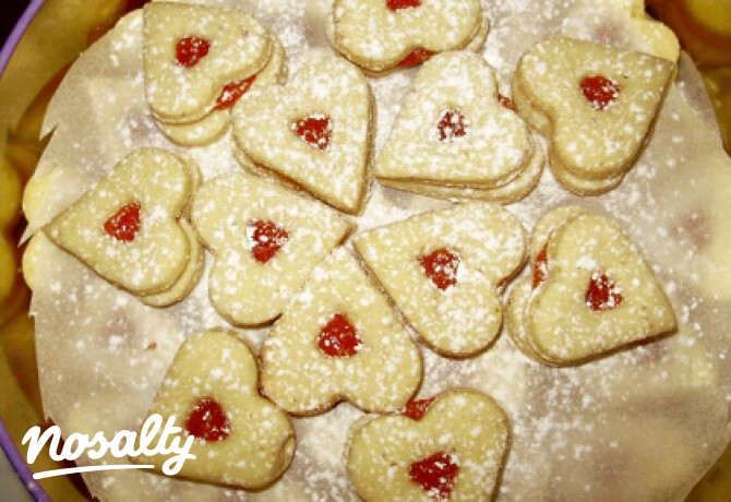 Diós tésztájú linzer