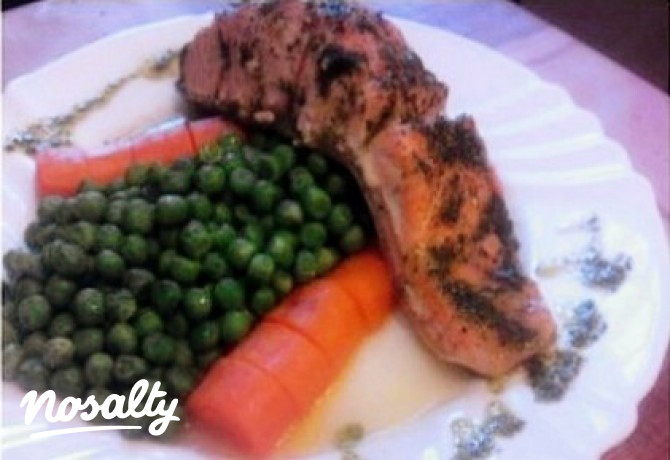 Lazac zöldcitromos-kapros pesto-val