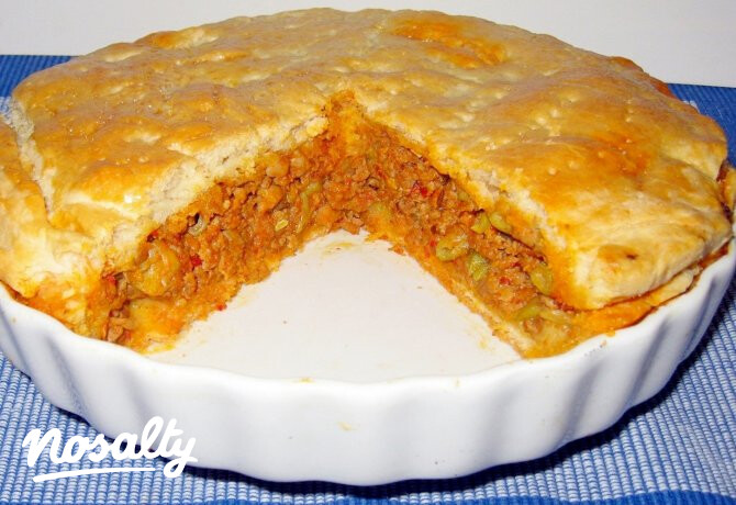 Zöldbabos húsos pite