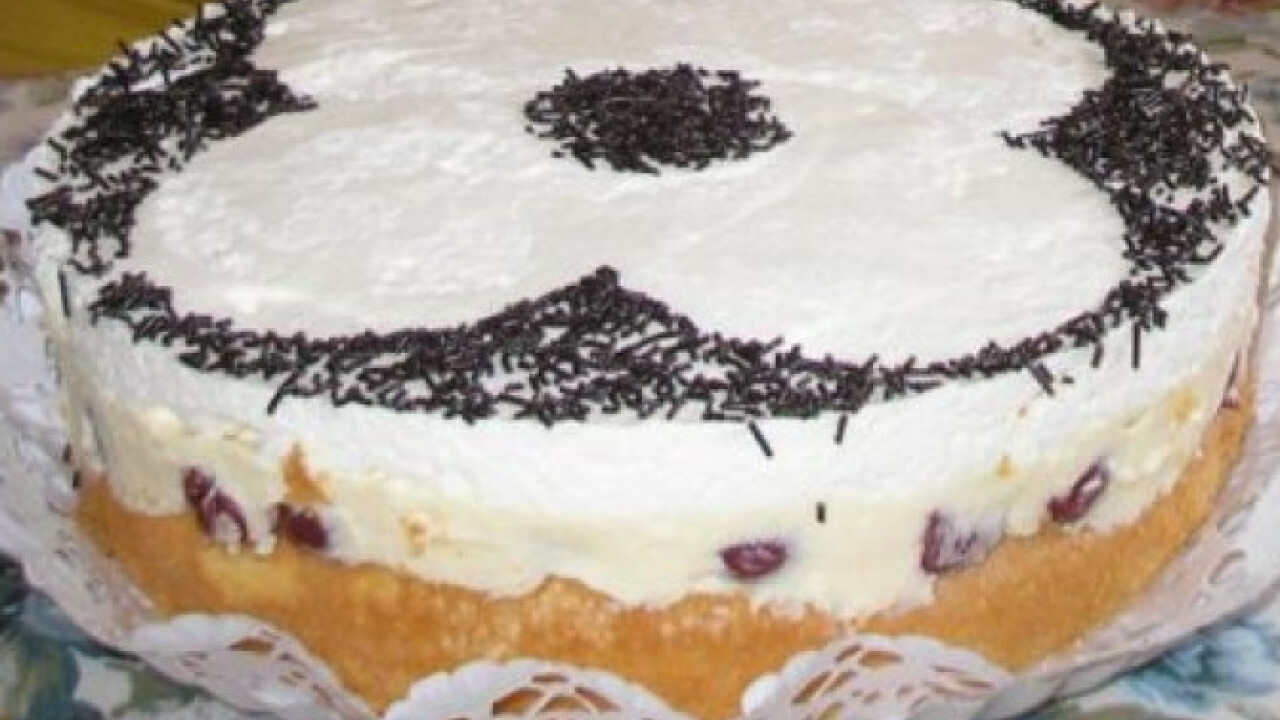 Meggyes-tejszínes torta morvaiii konyhájából
