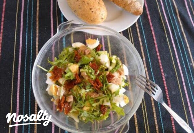 Nicosiai tonhalsaláta
