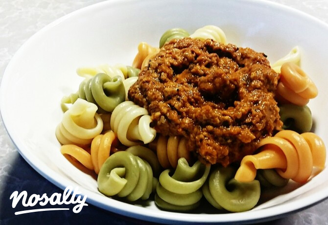Pesto Rosso sajt nélkül